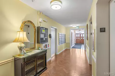 900 S Hanley Road #11B, Clayton, MO 63105 - Photo 21