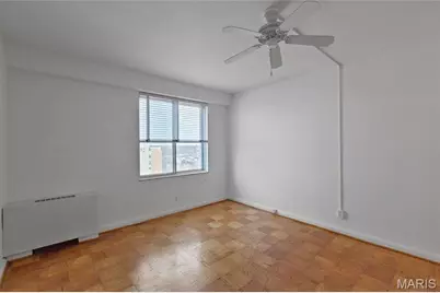 900 S Hanley Road #11B, Clayton, MO 63105 - Photo 15