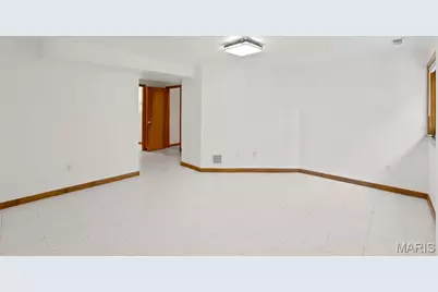 16 Meadowbrook Country Club Estate, Ballwin, MO 63011 - Photo 39