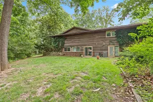 16 Meadowbrook Country Club Estate, Ballwin, MO 63011 - Photo 49