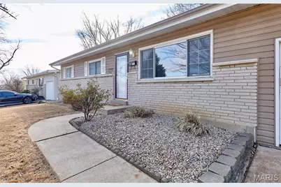 1910 Flamingo Drive, Florissant, MO 63031 - Photo 9