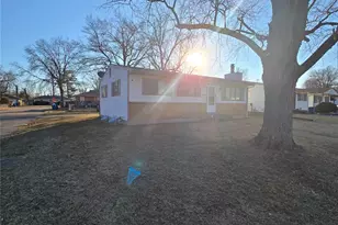 1200 Rhea Ave, Saint Louis, MO 63138 - Photo 3