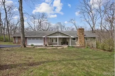 9385 Roosevelt Drive, Saint Louis, MO 63127 - Photo 1