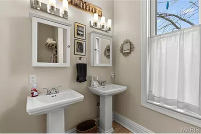 1901 Hickory Street, Saint Louis, MO 63104 - Photo 23