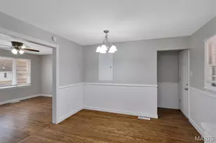 9750 Flora Ave, Saint Louis, MO 63114 - Photo 9