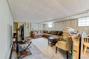 8766 Burton Ave, Charlack, MO 63114 - Photo 37