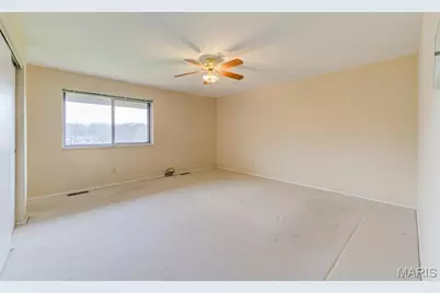 1946 Burlewood Drive, Saint Louis, MO 63146 - Photo 35