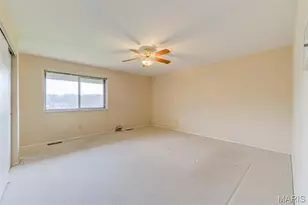 1946 Burlewood Dr, Saint Louis, MO 63146 - Photo 35