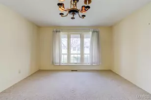 1946 Burlewood Dr, Saint Louis, MO 63146 - Photo 21