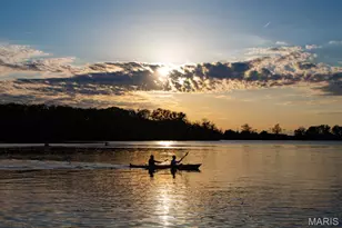 1946 Burlewood Dr, Saint Louis, MO 63146 - Photo 79