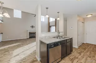 1313 Commons Cir, Cottleville, MO 63304 - Photo 11