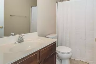 1313 Commons Cir, Cottleville, MO 63304 - Photo 23