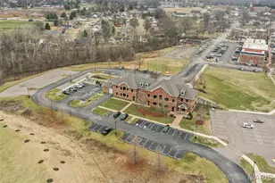 1313 Commons Cir, Cottleville, MO 63304 - Photo 41