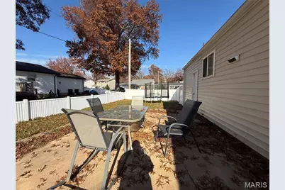 601 Wickford Way, Ballwin, MO 63021 - Photo 17