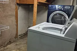 9741 Trescott Ave, Saint Louis, MO 63114 - Photo 11