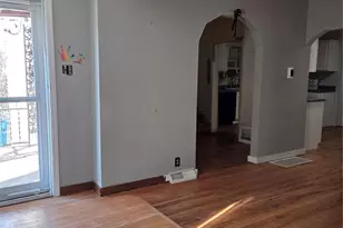 9741 Trescott Ave, Saint Louis, MO 63114 - Photo 3