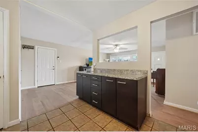 634 Parker Drive, Ballwin, MO 63021 - Photo 9