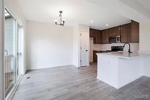 1076 Black Bear Dr, House Springs, MO 63051 - Photo 3