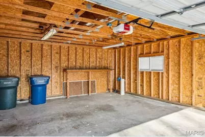 8015 Parkwood Drive, Saint Louis, MO 63123 - Photo 25