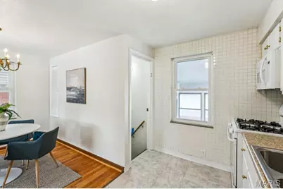 8015 Parkwood Drive, Saint Louis, MO 63123 - Photo 9