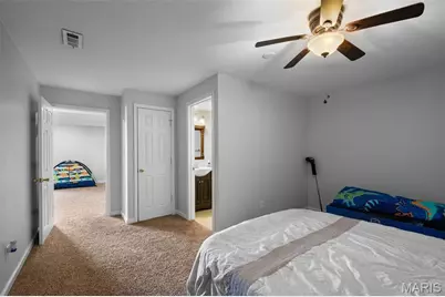 810 Wellesley Place Drive, Chesterfield, MO 63017 - Photo 35