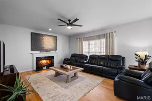810 Wellesley Pl Dr, Chesterfield, MO 63017 - Photo 11