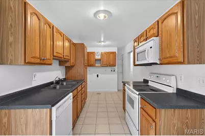 4410 Saint William Court, Saint Louis, MO 63134 - Photo 21