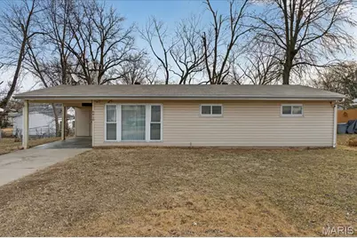 4410 Saint William Court, Saint Louis, MO 63134 - Photo 3