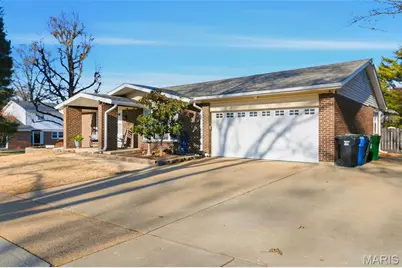 3771 Baville Court, Florissant, MO 63034 - Photo 41