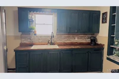 403 E Marvin Avenue, Fredericktown, MO 63645 - Photo 9