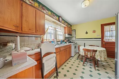 11358 Dorsett Road, Maryland Heights, MO 63043 - Photo 7