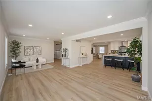 15693 Dresden Lake Ct, Chesterfield, MO 63017 - Photo 7