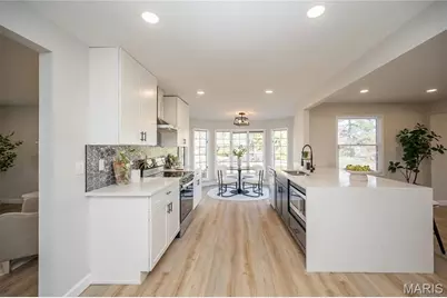 15693 Dresden Lake Court, Chesterfield, MO 63017 - Photo 11