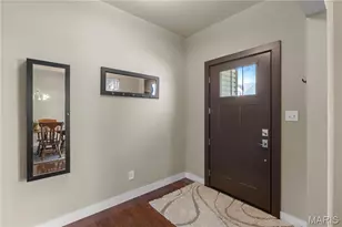 100 Berry Manor Cir, Saint Peters, MO 63376 - Photo 3