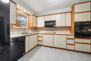 237 Barberry St, Cape Girardeau, MO 63703 - Photo 9