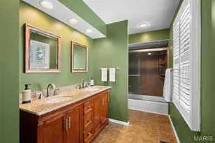 338 Branchport Dr, Chesterfield, MO 63017 - Photo 19