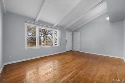 10558 Hobday Avenue, Saint Ann, MO 63074 - Photo 5