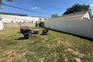 317 Tacoma Dr, Mehlville, MO 63125 - Photo 9