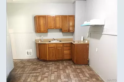 605 Fremont Avenue, Saint Louis, MO 63147 - Photo 3