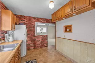 8530 Kathleen Ave, Saint Louis, MO 63123 - Photo 11