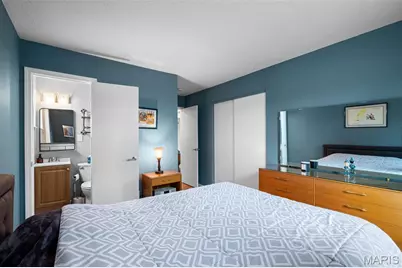 7415 Foxtrot Drive, Hazelwood, MO 63042 - Photo 17