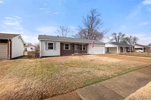 7415 Foxtrot Dr, Hazelwood, MO 63042 - Photo 3