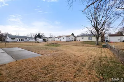 7415 Foxtrot Drive, Hazelwood, MO 63042 - Photo 33