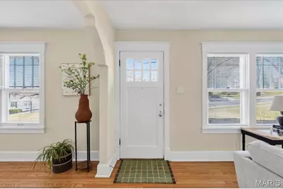 8 S Moreland Avenue, Saint Louis, MO 63122 - Photo 3
