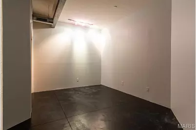 2401 S 12th #203, Saint Louis, MO 63104 - Photo 9