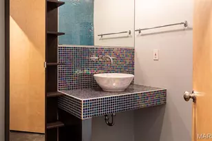 2401 S 12th, Saint Louis, MO 63104 - Photo 11