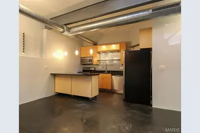 2401 S 12th #203, Saint Louis, MO 63104 - Photo 3