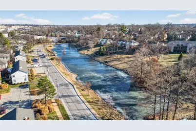 8912 N Swan Circle, Brentwood, MO 63144 - Photo 11