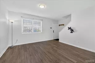 8912 N Swan Cir, Brentwood, MO 63144 - Photo 5