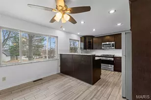 11424 Burgess Ave, Bridgeton, MO 63044 - Photo 9